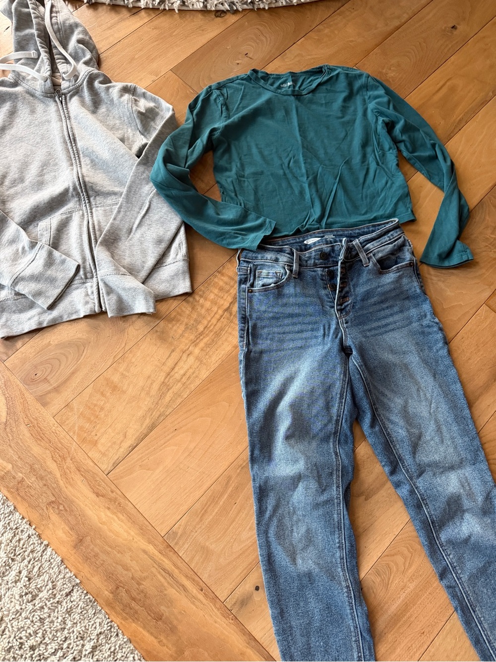 Outfit 0/XS, Old Navy rockstar button fly jeans, teal top, grey Mossimo hoodie